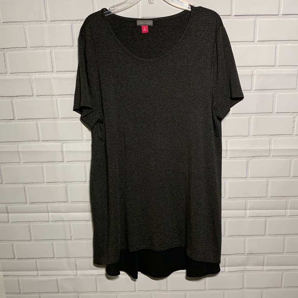 Vince Camuto Black Flowy Tee Shirt Gray Oversize